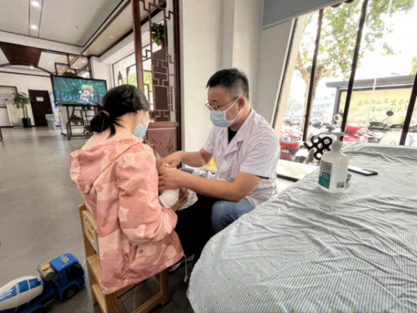 财新网 夏季儿童切忌过度贪凉！空调温度不宜过低，凉食要限量