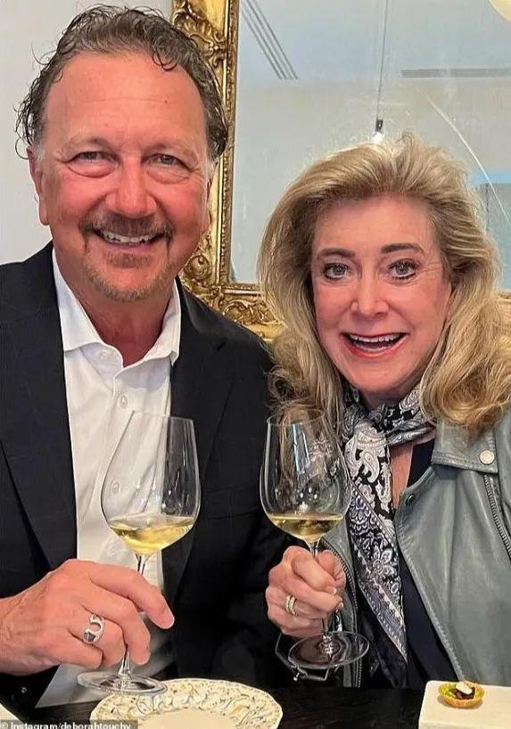 51配资 夫妇狂爱葡萄酒，造酒窖还放干冰！哪知道干冰泄露，莫名其妙悲剧了...